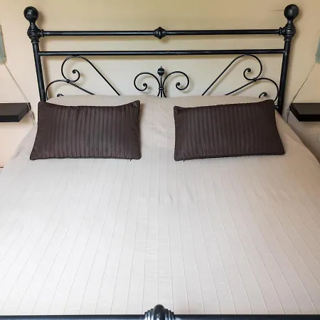 Arena Alfieri Bed & Breakfast