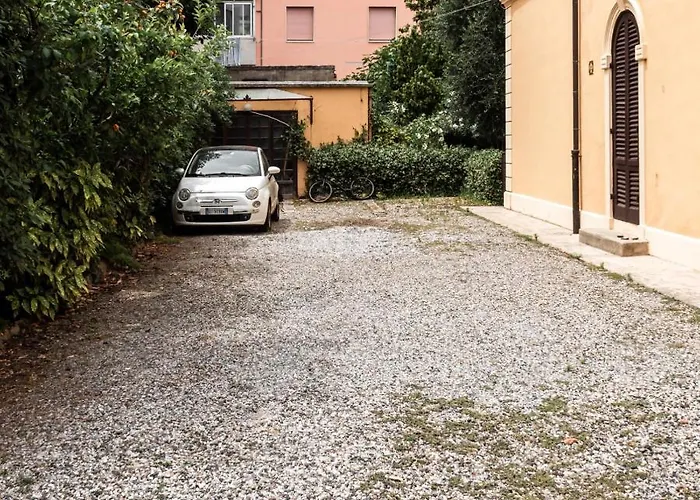 ベッド・アンド・ブレックファスト Arena Alfieri