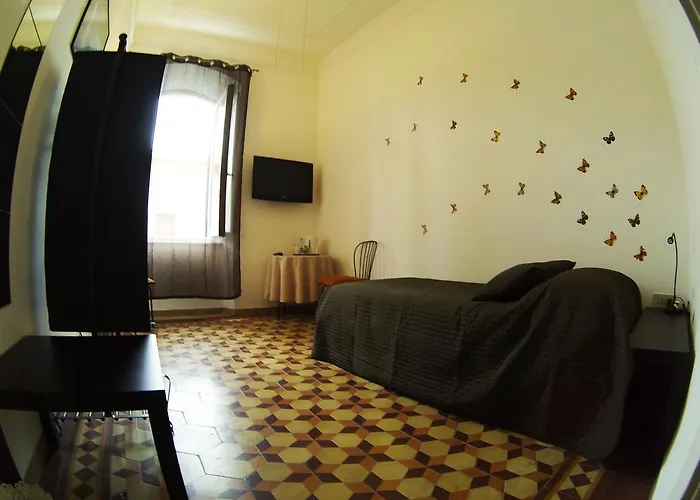 Arena Alfieri ベッド・アンド・ブレックファスト *