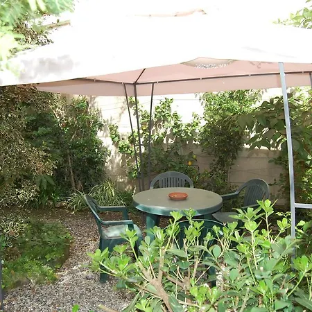 Arena Alfieri Couette-café Livourne
