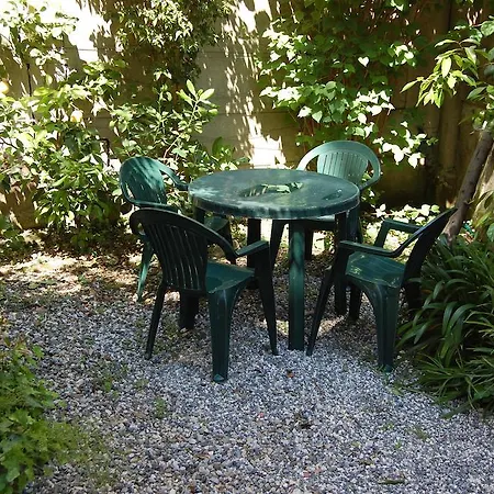 Arena Alfieri Couette-café Livourne